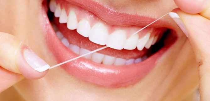 علت خونریزی لثه هنگام استفاده از نخ دندان چیست؟